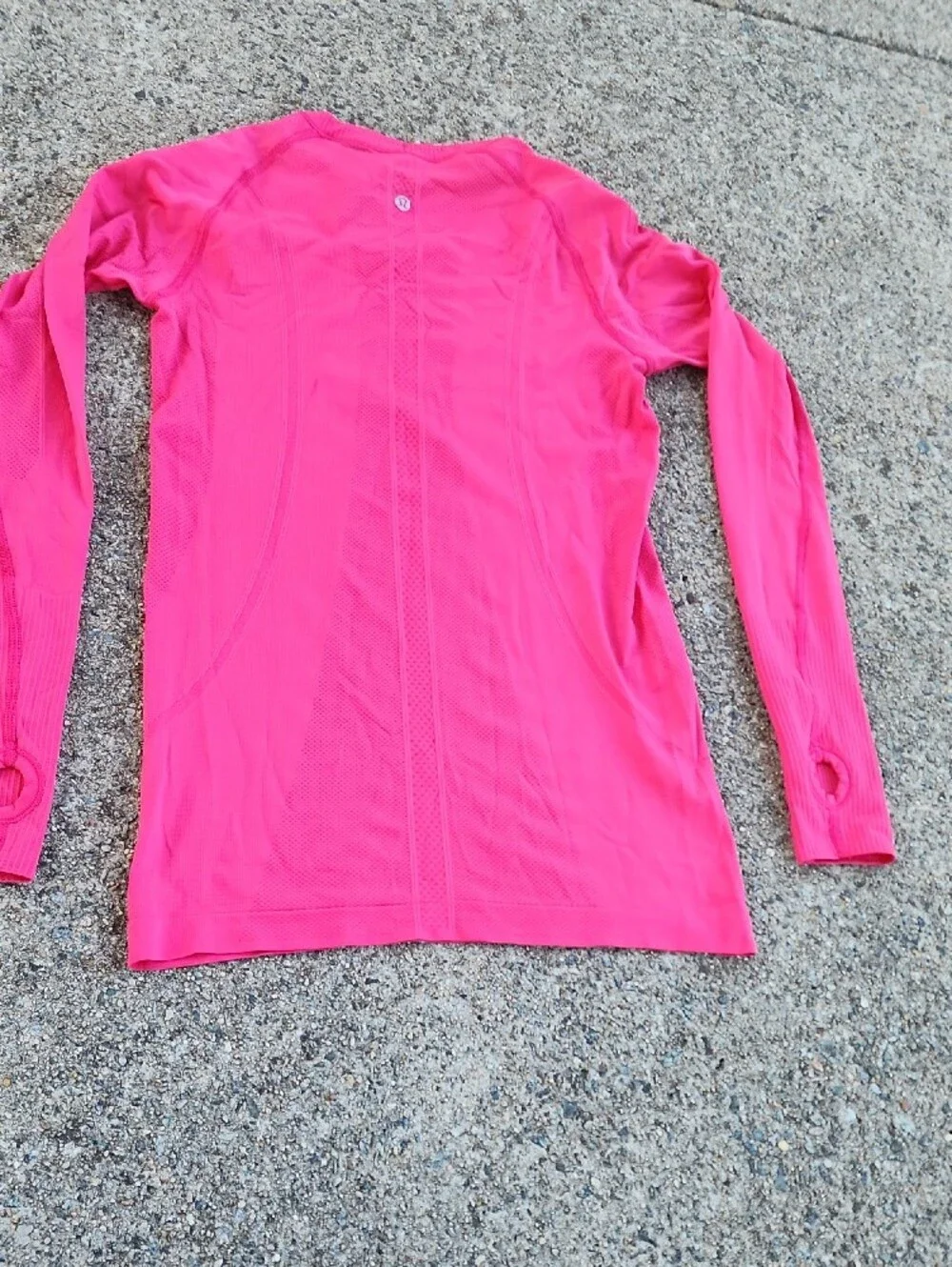 lululemon athletica Swiftly Tech Hot Pink Performance Long Sleeve Top size 8